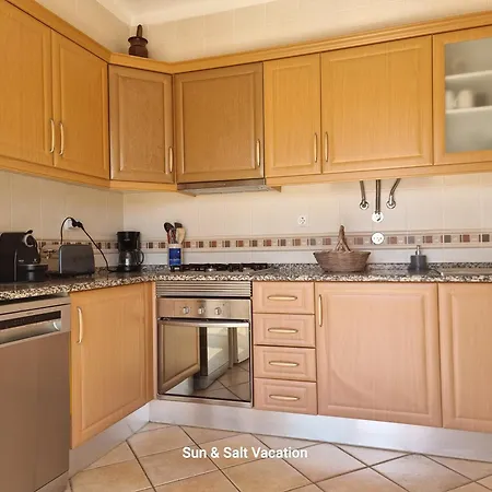 De Tavira Gomeira 2 Bedroom 1st Floor 300 M To The Boats *
