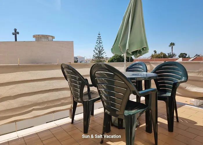 De Tavira Gomeira 2 Bedroom 1st Floor 300 M To The Boats *