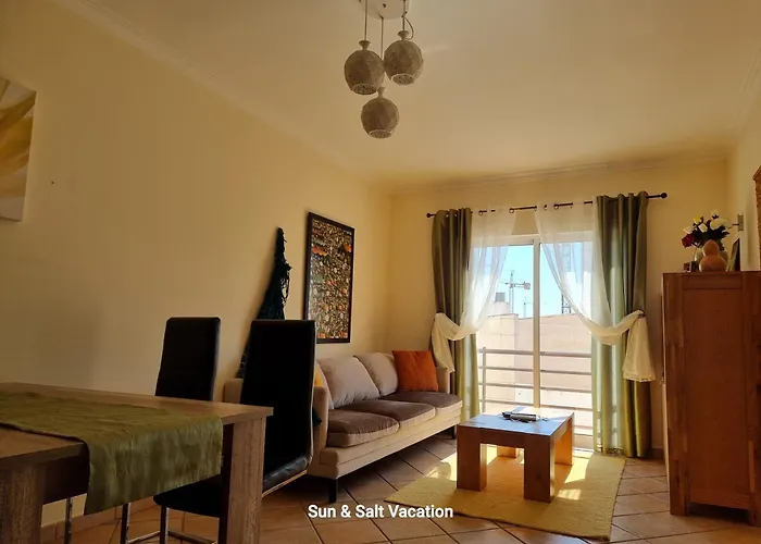 De Tavira Gomeira 2 Bedroom 1st Floor 300 M To The Boats Cabanas De Tavira