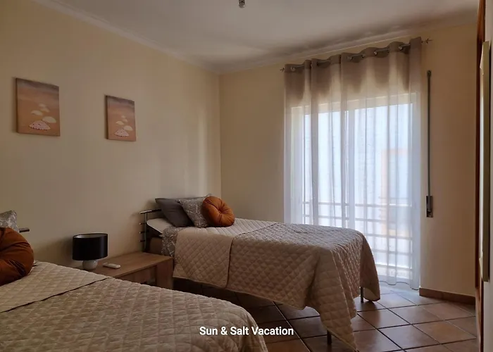 De Tavira Gomeira 2 Bedroom 1st Floor 300 M To The Boats *