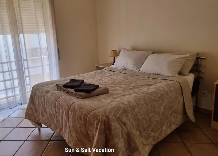De Tavira Gomeira 2 Bedroom 1st Floor 300 M To The Boats Cabanas De Tavira