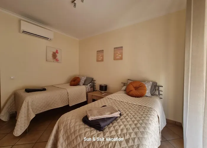 De Tavira Gomeira 2 Bedroom 1st Floor 300 M To The Boats Apartament Cabanas De Tavira