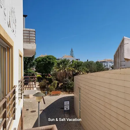 De Tavira Gomeira 2 Bedroom 1st Floor 300 M To The Boats Cabanas De Tavira